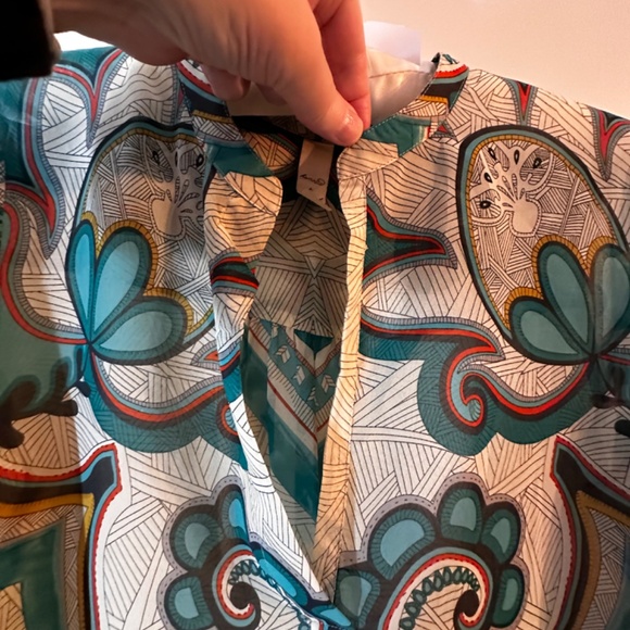 Konrad + Joseph Long Sleeve Sheer Keyhole Baroque Print Blouse; Women's S (6-8) - Picture 4 of 12